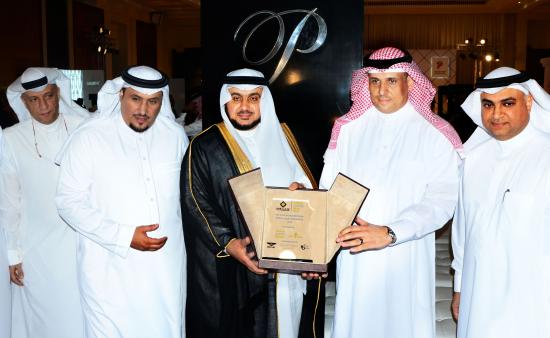 الاستاذ مازن بترجي نائب رئيس غرفة جدة و الاستاذ سامر الريان المدير العام المساعد يفتتحان معرض الفخامة العالمي